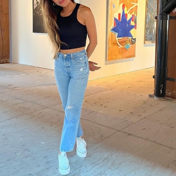 Levi’s RIBCAGE STRAIGHT ANKLE WOMEN'S JEANS - Picture 2 of 11